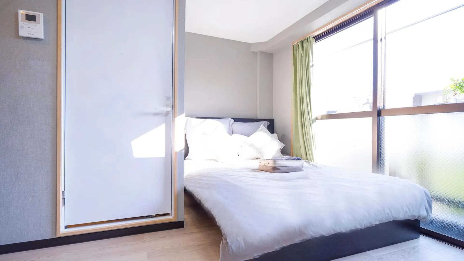 Apartment Cg Charming Guesthouse In The Heart Of Okubo 丶steps To Metro And Convenient Travel! Sos4 Tokyo